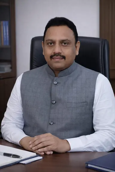 Dr. Raviprakash M L